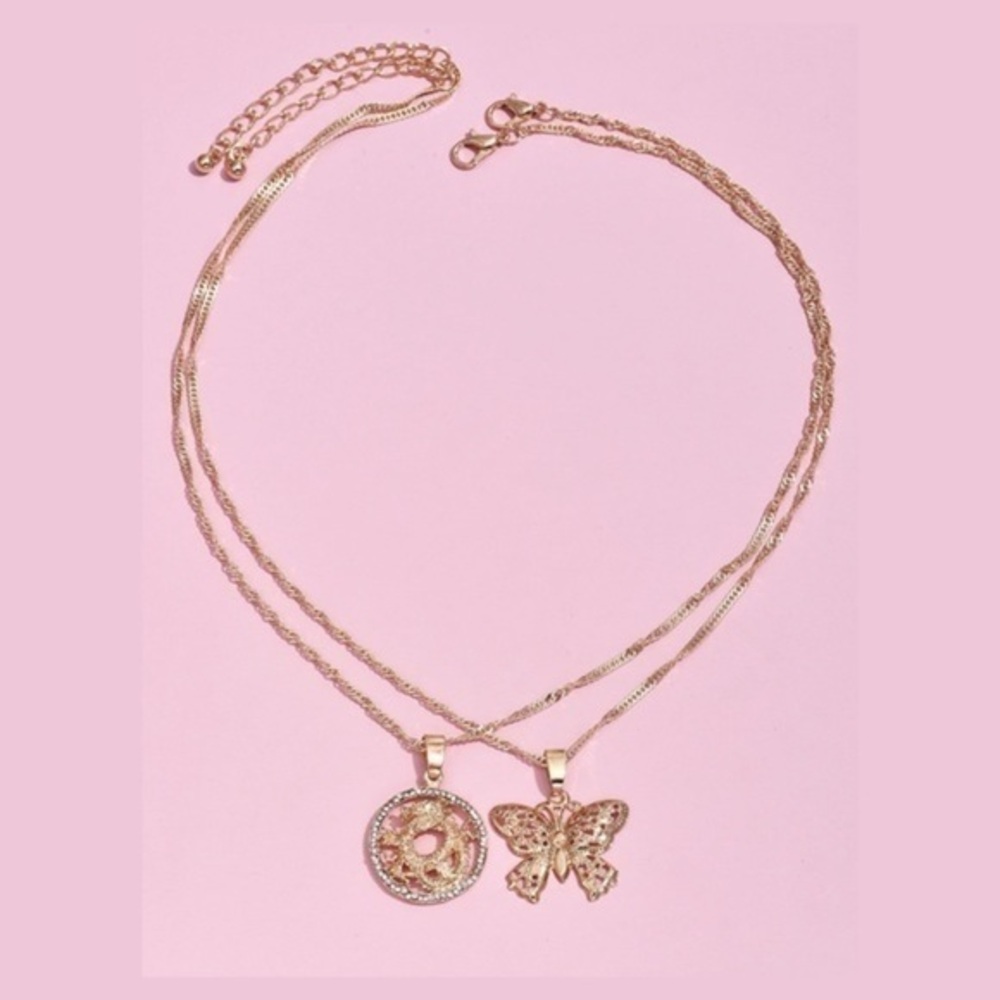 NEW!! 💛 2pcs Pendant Necklace